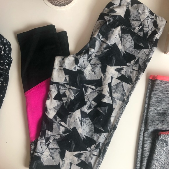 3 Work-out/Sport Leggings - Picture 3 of 10